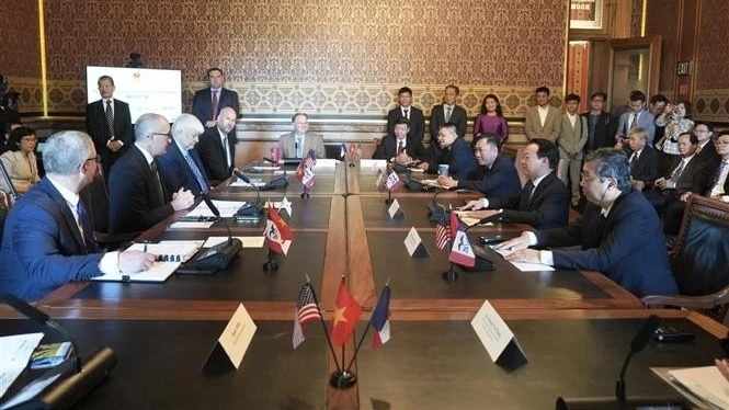 Minister Do Duc Duy visits US’s Iowa state to fortify agricultural ties with million-USD trade push