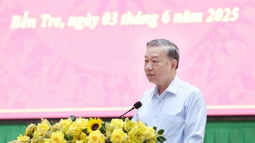 General Secretary To Lam outlined plan for newly merged Vinh Long province to become a growth hub of Mekong Delta
