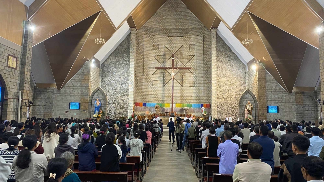 Field visit witnesses freedom of religion and belief in the Central Highlands