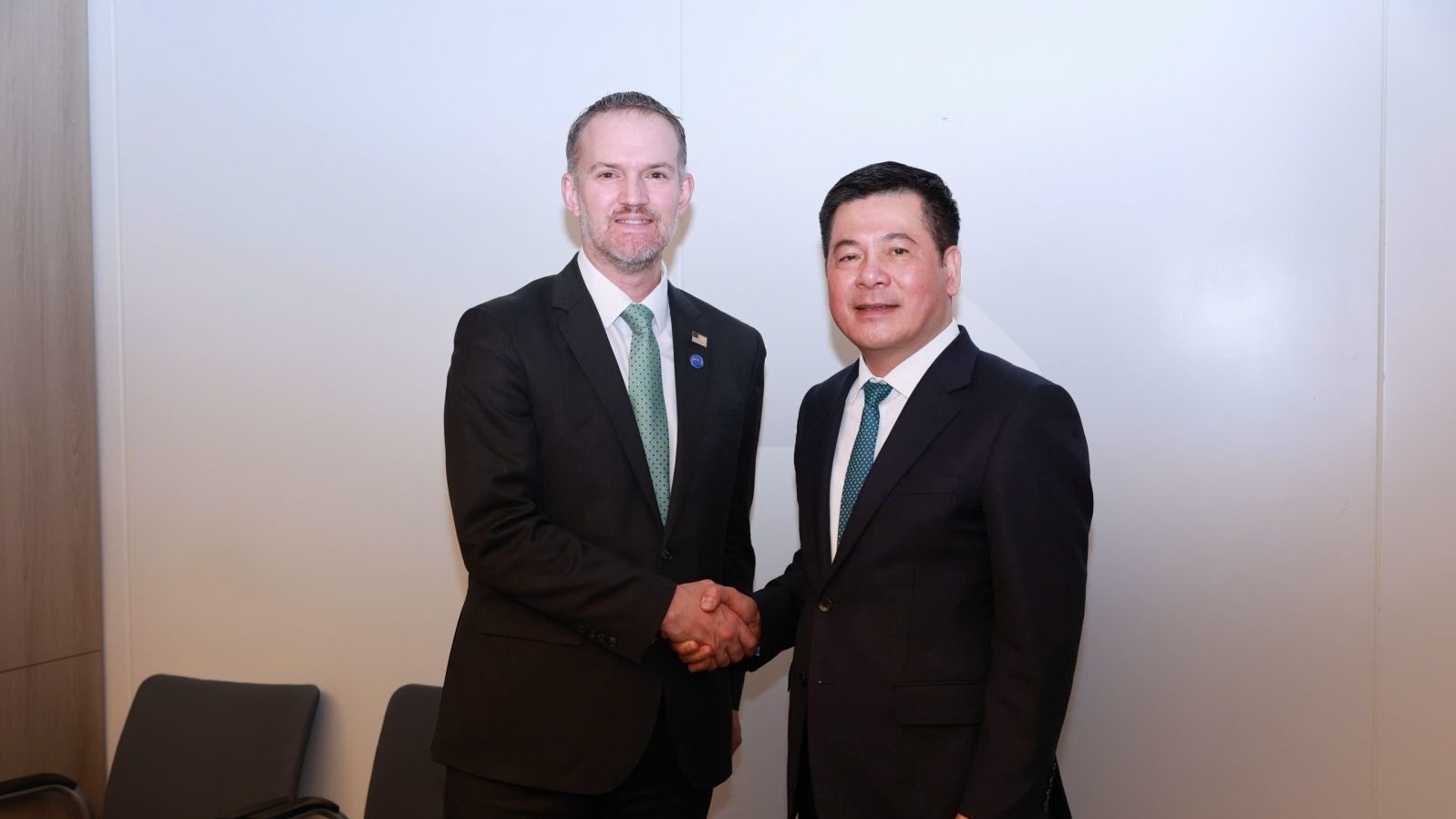 Vietnam, US officials meet to advance talks on reciprocal trade agreement