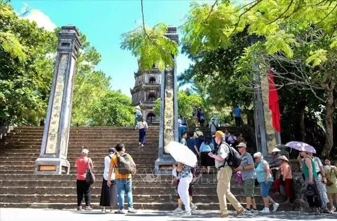 Hue, Japan’s Nara prefecture cooperate to promote cultural heritage values Hue, Japan’s Nara prefecture cooperate to promote cultural heritage values