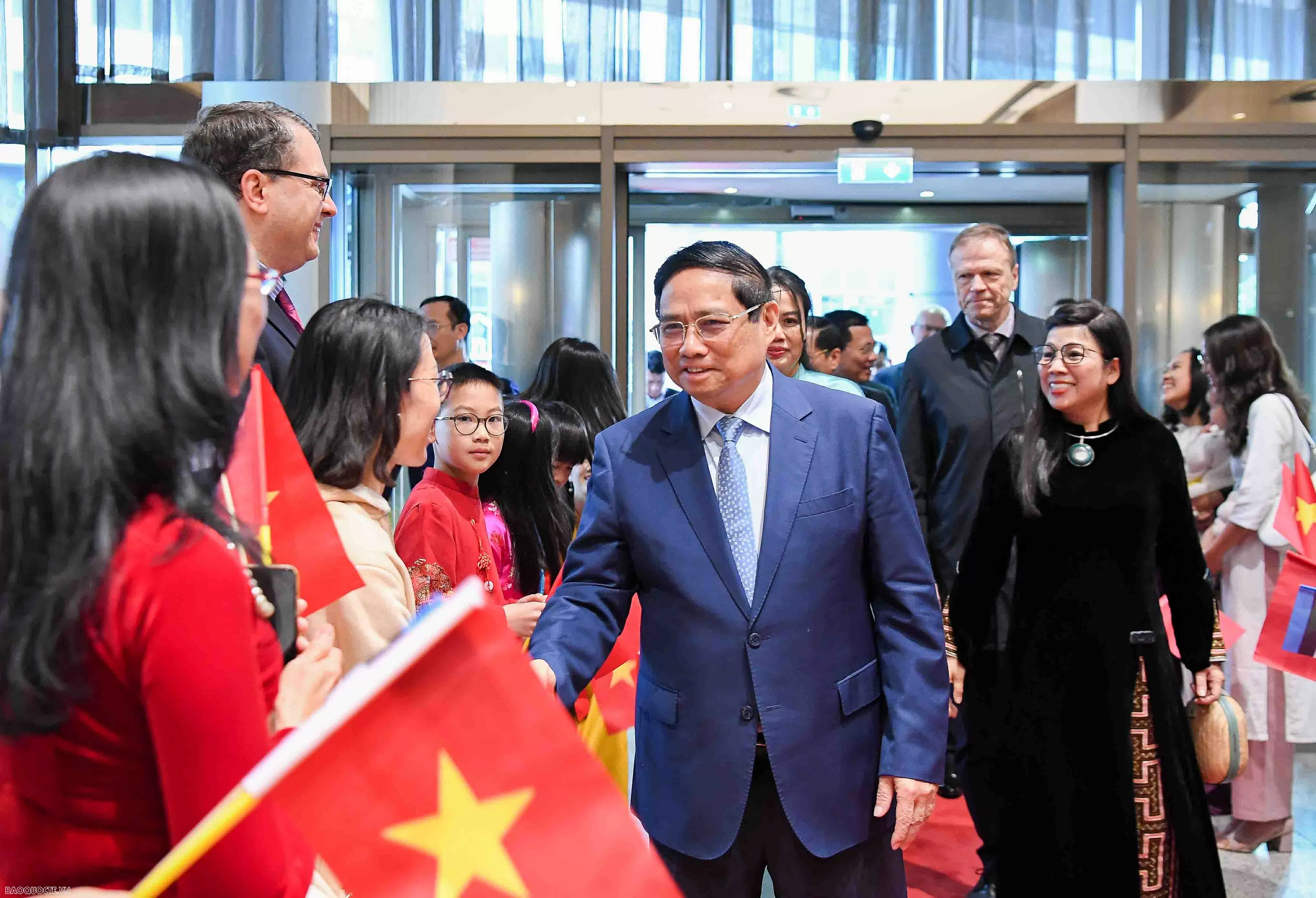 Prime Minister Pham Minh Chinh arrives in Tallinn, beginning a three-day official visit to Estonia Prime Minister Pham Minh Chinh arrives in Tallinn, beginning a three-day official visit to Estonia