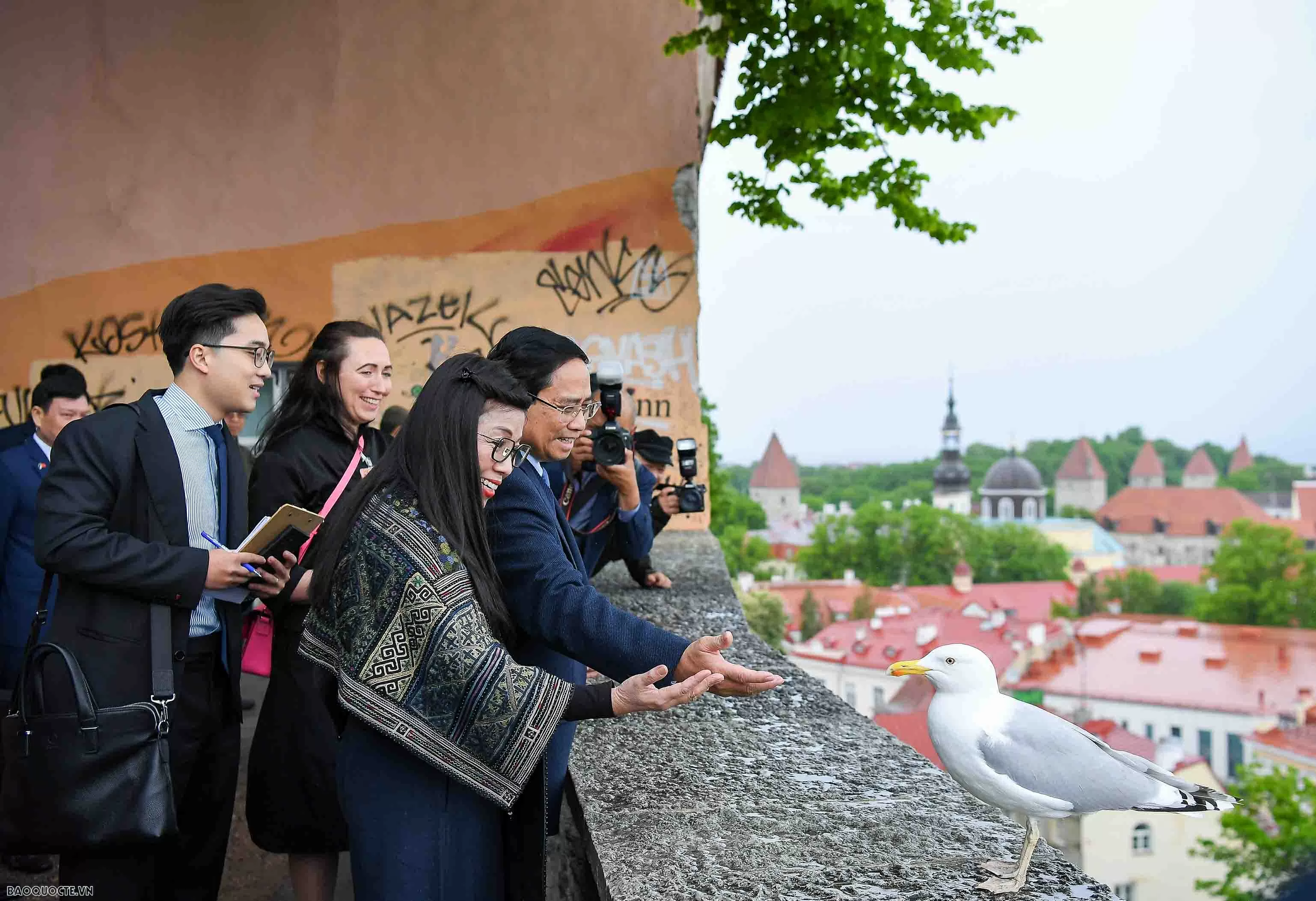 PM explores Estonia’s heritage, port innovation
