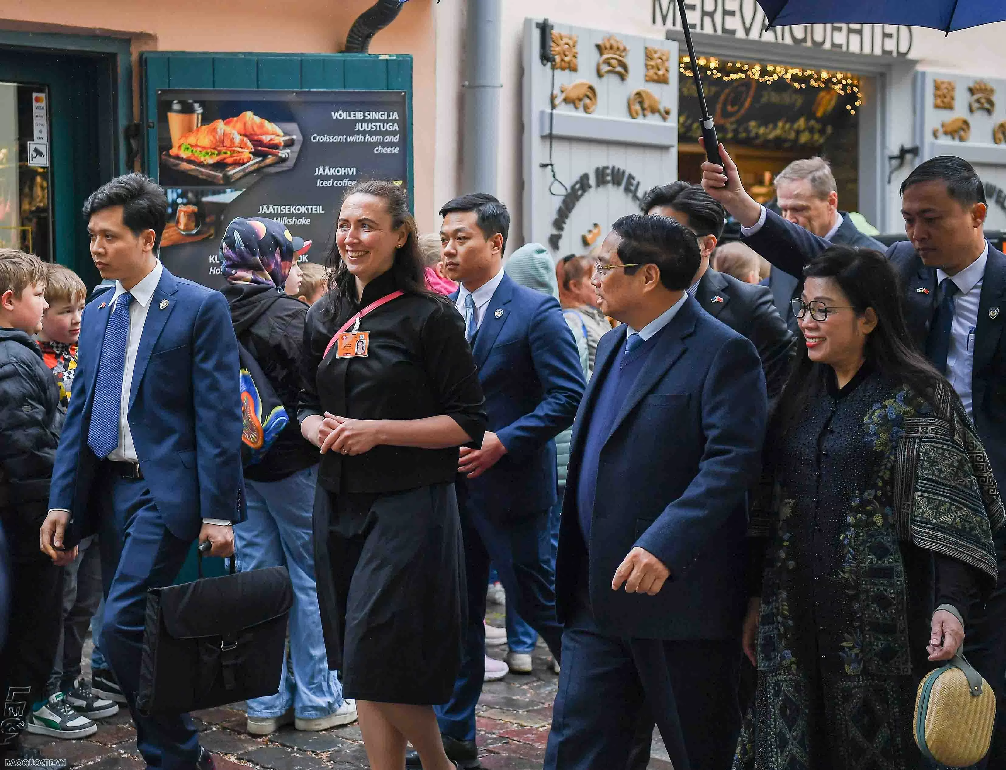 PM explores Estonia’s heritage, port innovation