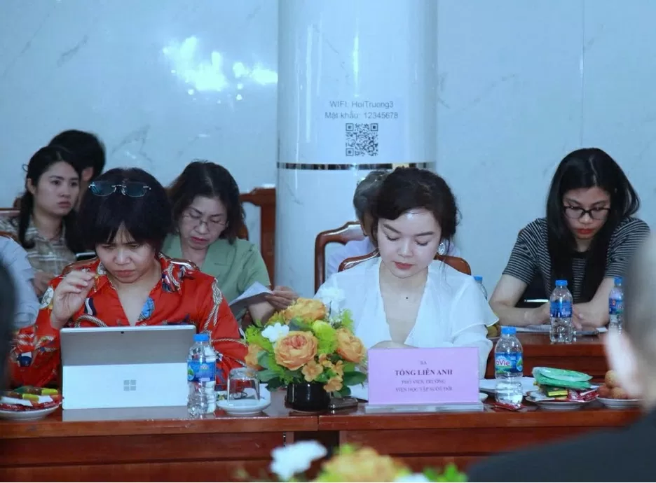 Experts attended the workshop to contribute feedback on Hanoi’s GNLC application.