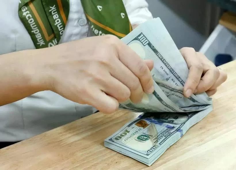 Reference exchange rate continues going down