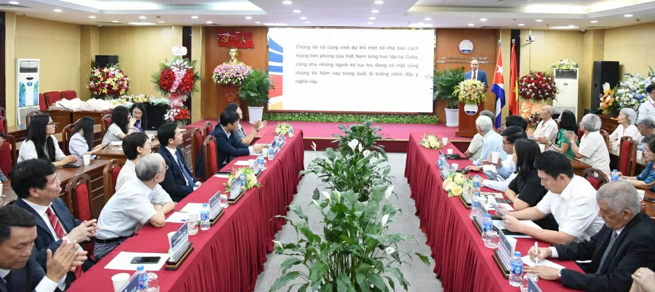 Những người bắc chiếc cầu nối liên lục địa giữa hai nền báo chí cách mạng Việt Nam-Cuba
