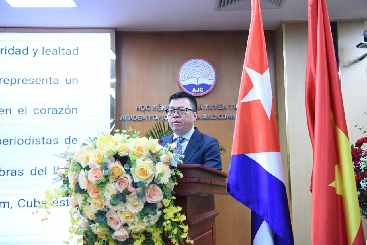 Những người bắc chiếc cầu nối liên lục địa giữa hai nền báo chí cách mạng Việt Nam-Cuba Những người bắc chiếc cầu nối liên lục địa giữa hai nền báo chí cách mạng Việt Nam-Cuba