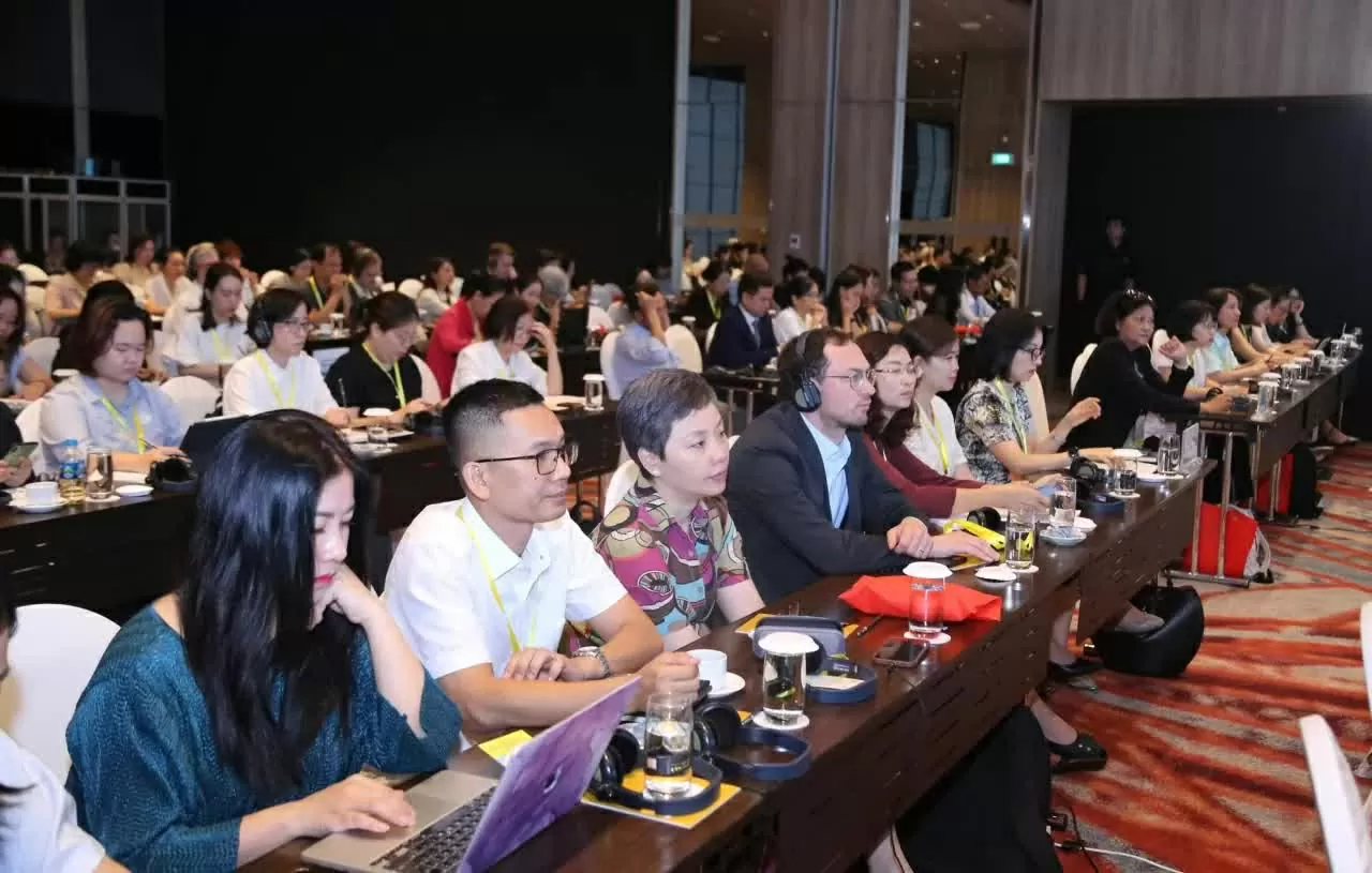 Ministry of Foreign Affairs prioritizes promoting administrative procedure reform, accompanying foreign non-governmental organizations for sustainable Ministry of Foreign Affairs prioritizes promoting administrative procedure reform, accompanying foreign non-governmental organizations for sustainable
