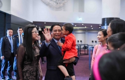 Thủ tướng kêu gọi tăng cường tình đoàn kết giữa cộng đồng người Việt tại Estonia.