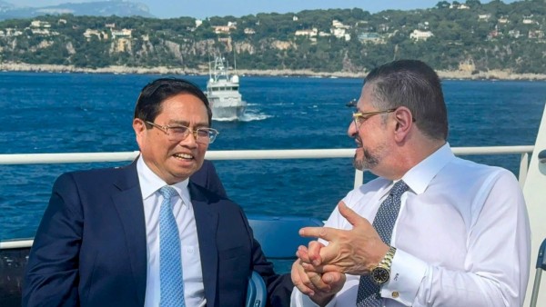 PM Pham Minh Chinh meets with President Rodrigo Chaves, promotes multifaceted cooperation with Costa Rica