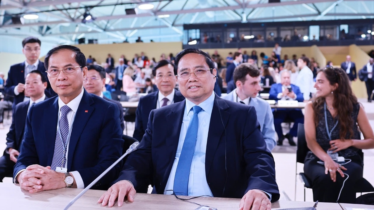 Prime Minister Pham Minh Chinh attends opening of third UN Ocean Conference in France