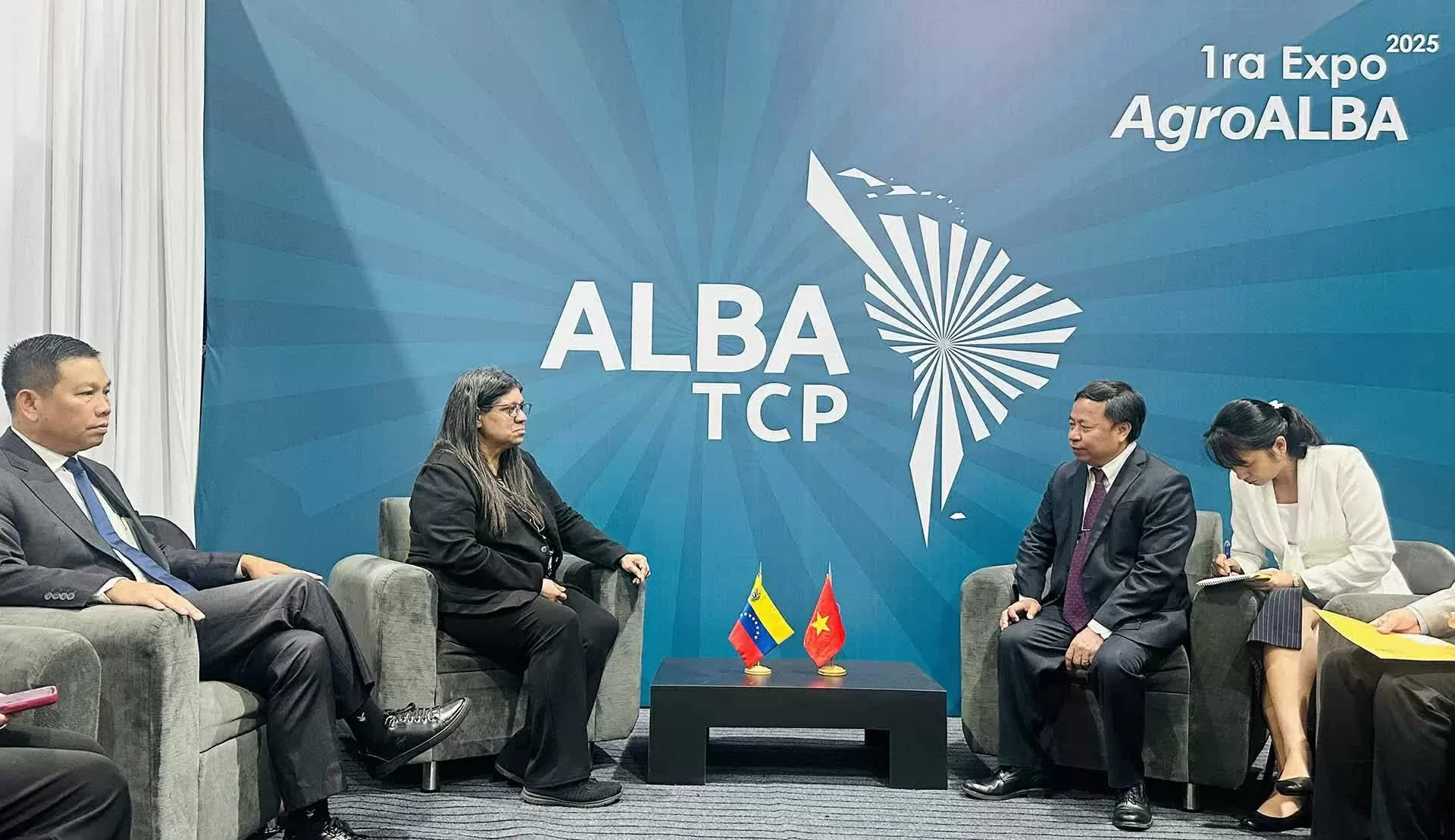 Venezuela will create the best conditions for Vietnamese agricultural investors Venezuela will create the best conditions for Vietnamese agricultural investors