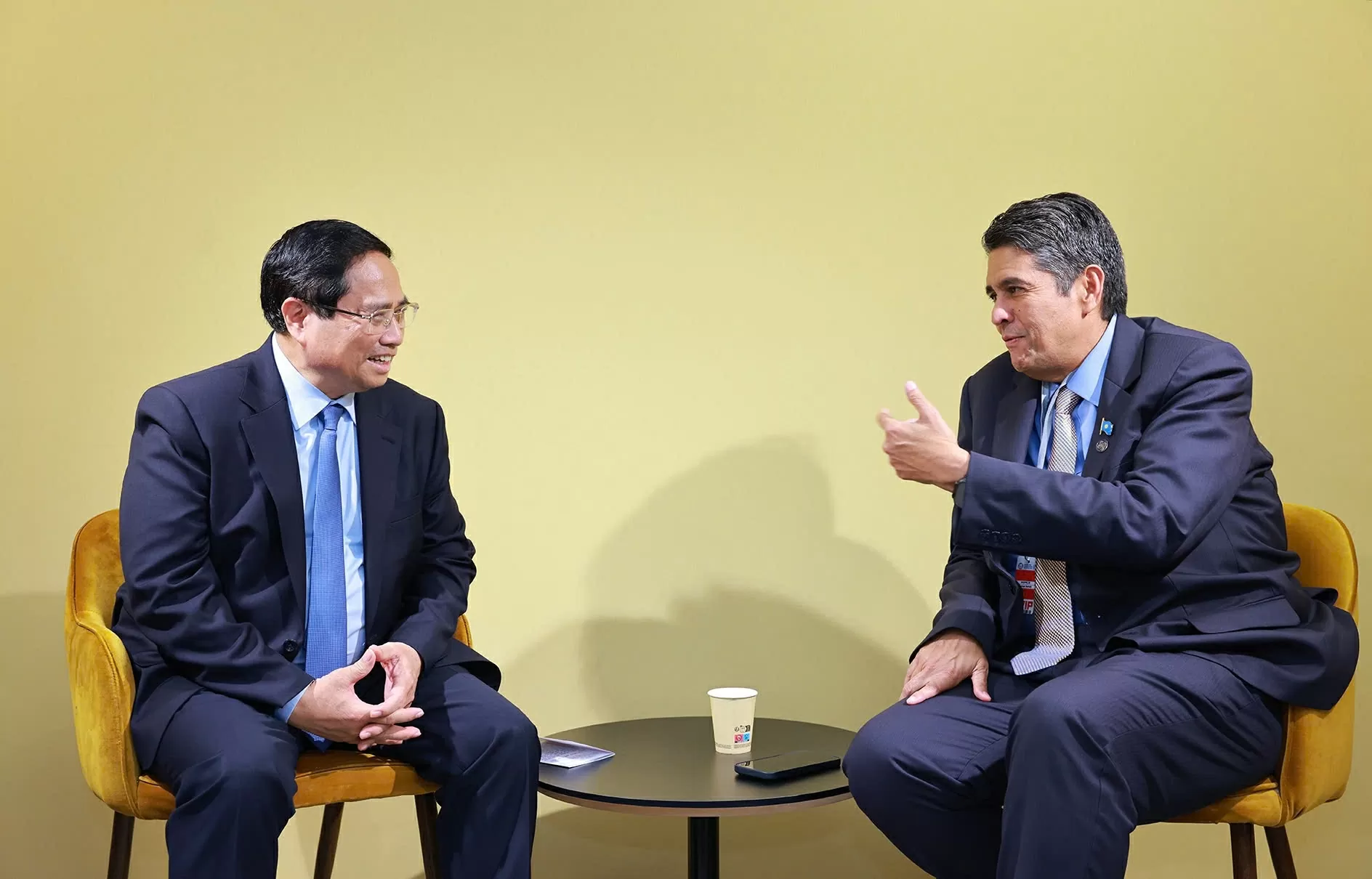 Prime Minister Pham Minh Chinh meets with President of Palau on UNOC3 occasion