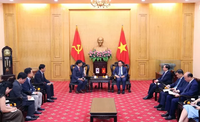 Vietnam seeks to boost human resources training cooperation with Australia, RoK Vietnam seeks to boost human resources training cooperation with Australia, RoK