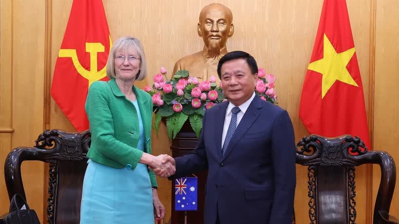 Vietnam to enhance human resources training cooperation with Australia, RoK