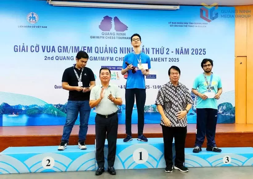 Vietnam shines at Quang Ninh int'l grandmaster tournament Vietnam shines at Quang Ninh int'l grandmaster tournament