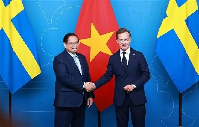 Vietnam, Sweden Prime Ministers hold talks, upgrade ties to sectoral strategic partnership in sci-tech, innovation