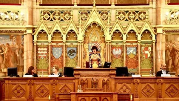 Vietnamese women across European countries discuss ways to promote traditional values