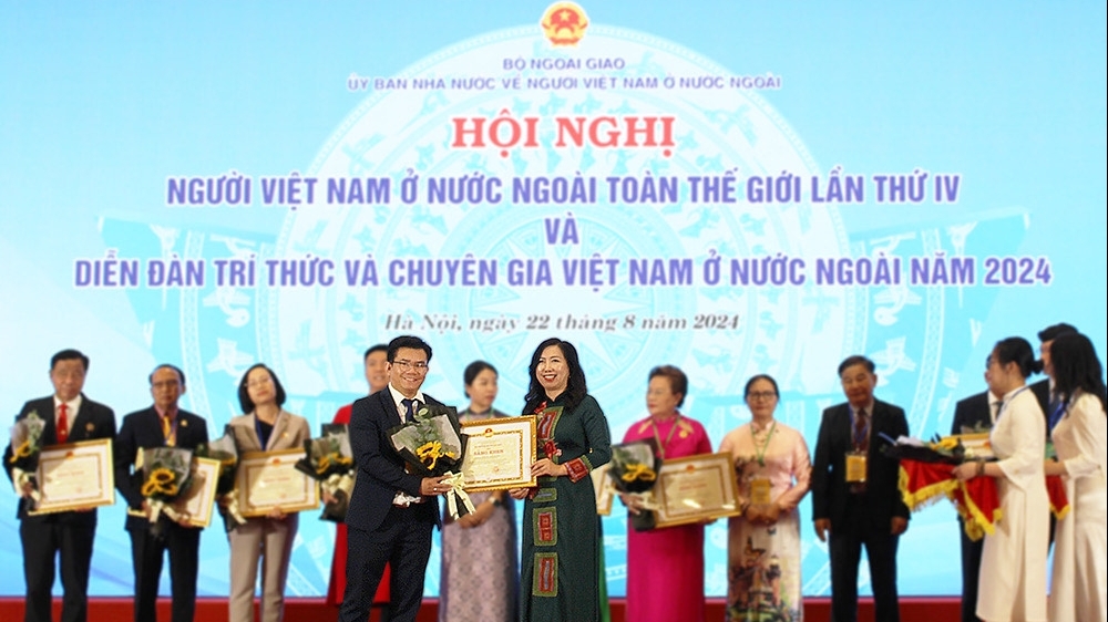 80 years of Vietnamese diplomacy: Connecting overseas Vietnamese, spreading the strength of solidarity