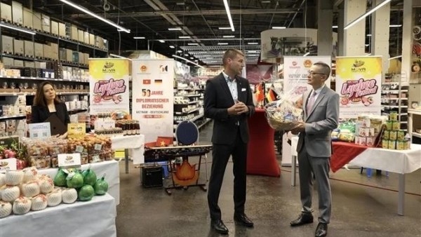 Vietnamese Goods Day promotes Bac Giang lychees in Germany, expanding the presence of Vietnamese products