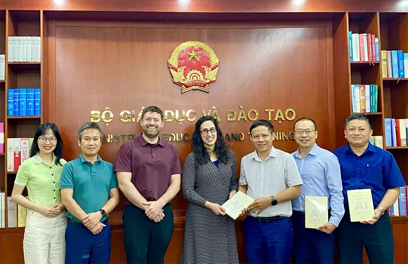 Dr. Nguyen Son Hai, along with representatives from Khan Academy and The Vietnam Foundation. Dr. Nguyen Son Hai, along with representatives from Khan Academy and The Vietnam Foundation.