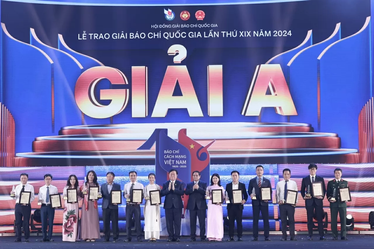 Prime Minister urges revolutionary press to ignite aspiration for stronger, more prosperous Vietnam Prime Minister urges revolutionary press to ignite aspiration for stronger, more prosperous Vietnam