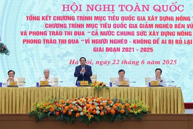 PM Pham Minh Chinh chairs national conference on new rural development, sustainable poverty reduction