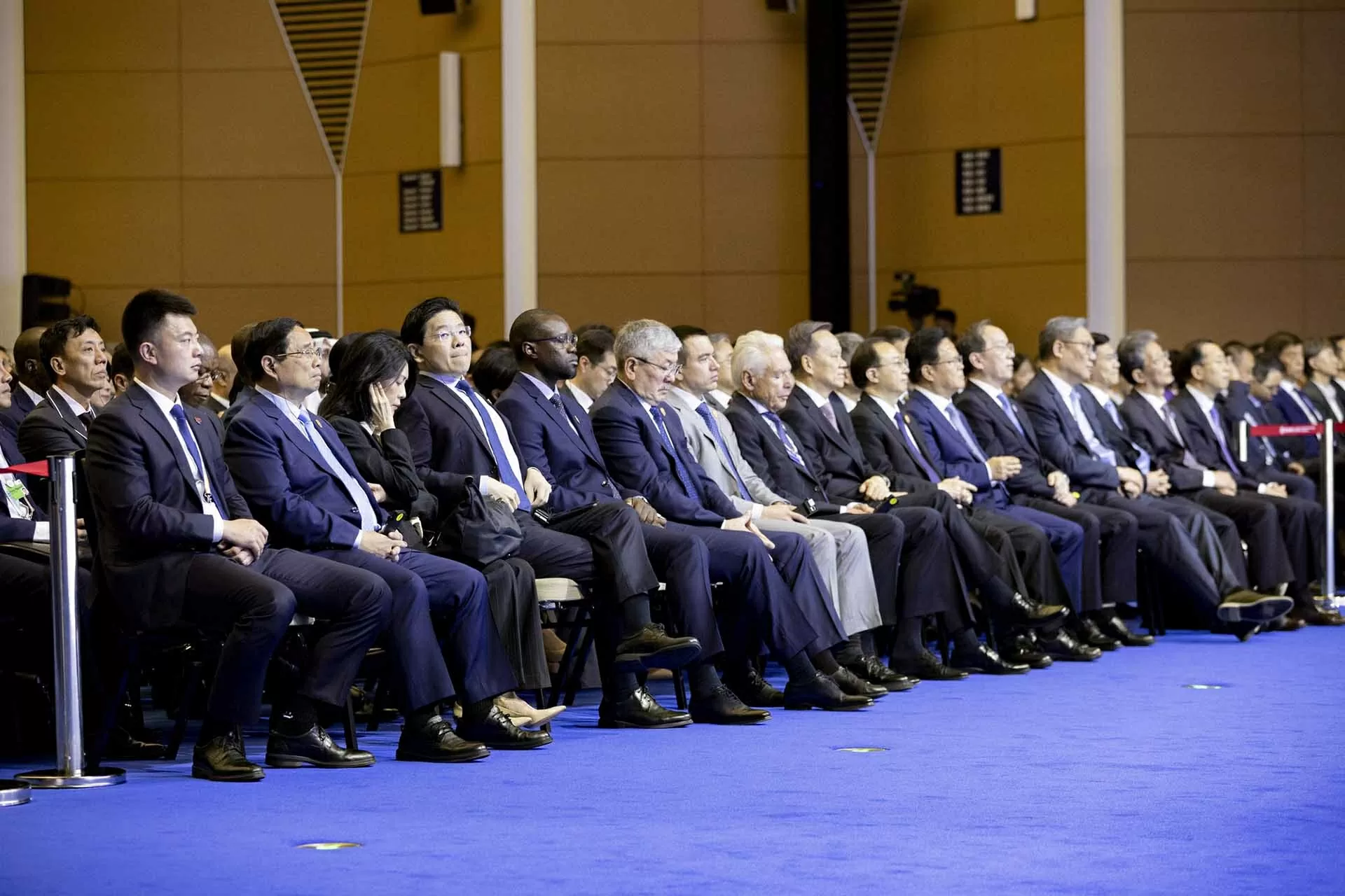 Prime Minister Pham Minh Chinh attends opening plenary of WEF's 16th Annual Meeting of New Champions in Tianjin