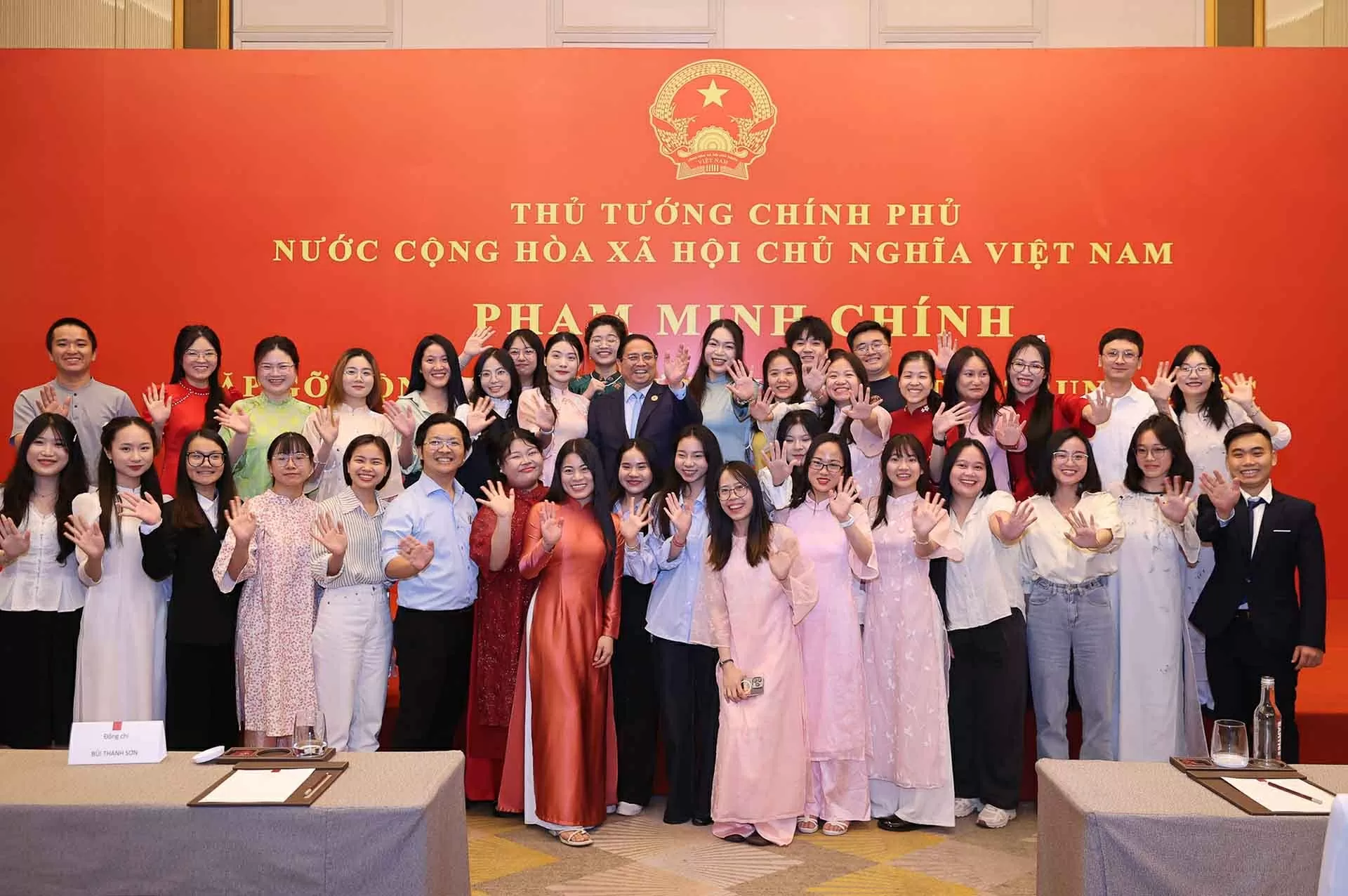 Prime Minister Pham Minh Chinh meets Vietnamese community in Tianjin, China