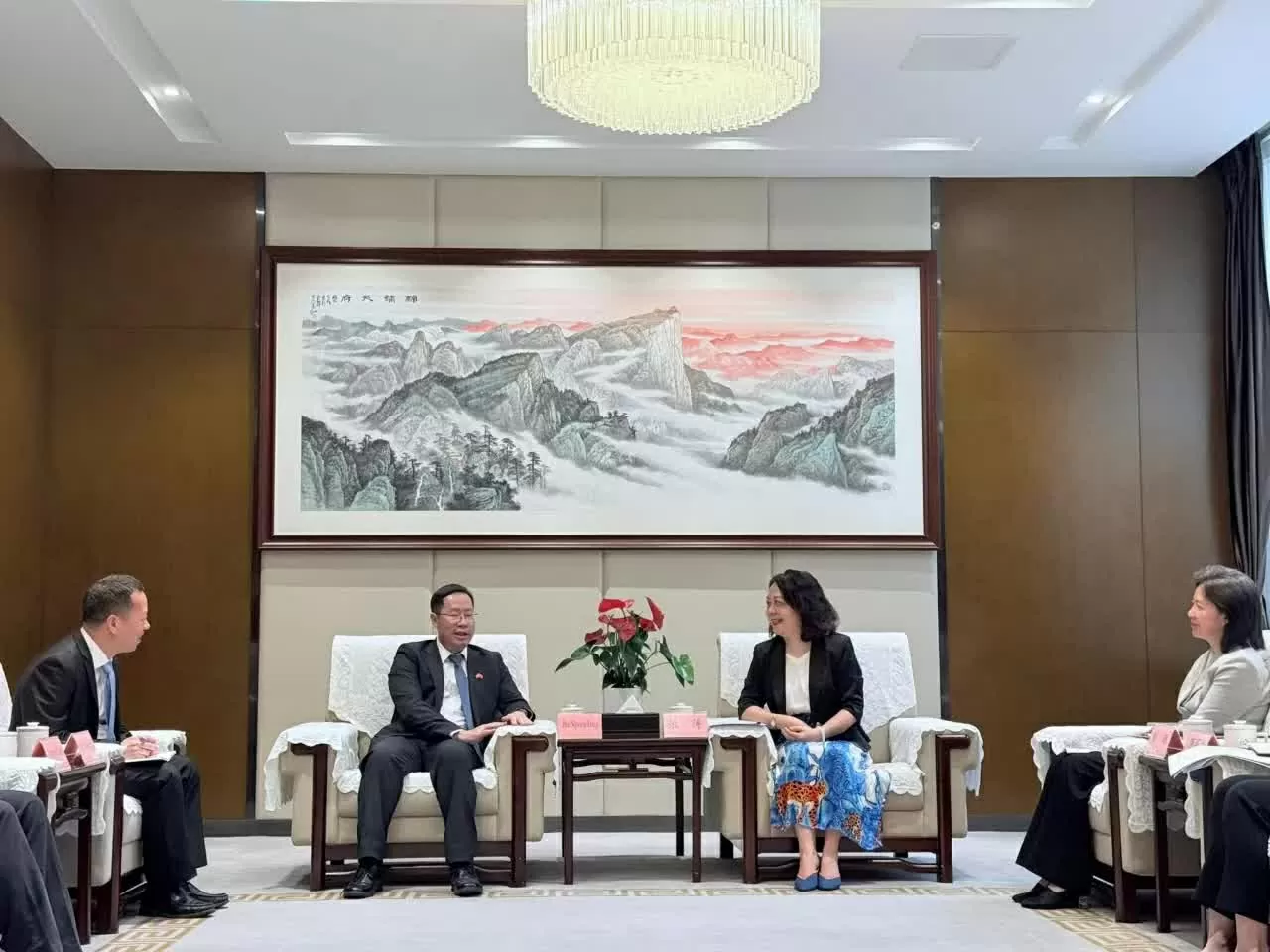 Promoting Cooperation and Exchanges Between Vietnam and Sichuan Province, China Promoting Cooperation and Exchanges Between Vietnam and Sichuan Province, China