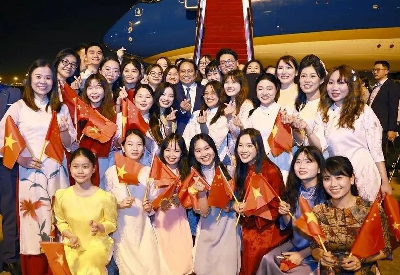 Prime Minister Pham Minh Chinh arrives in Hanoi, concluding working trip to China