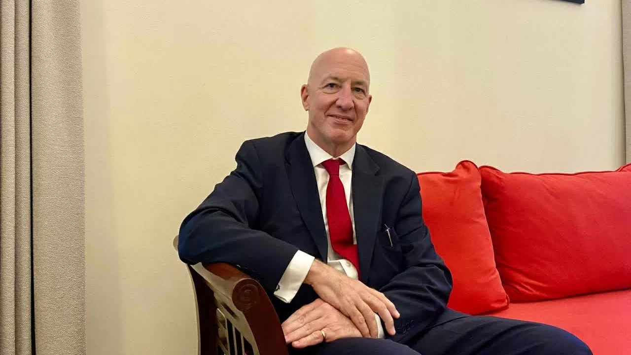 Former British Ambassador to Vietnam Mark Kent discusses Vietnam-UK Relations
