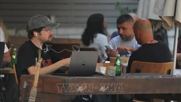 Vietnamese embassy in Israel halts mass evacuation plans, keeping citizen protection hotline open