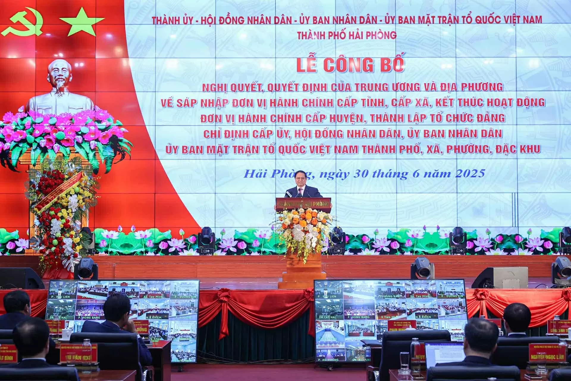 Prime Minister Pham Minh Chinh attends ceremony to launch two-tier administration model of new Hai Phong