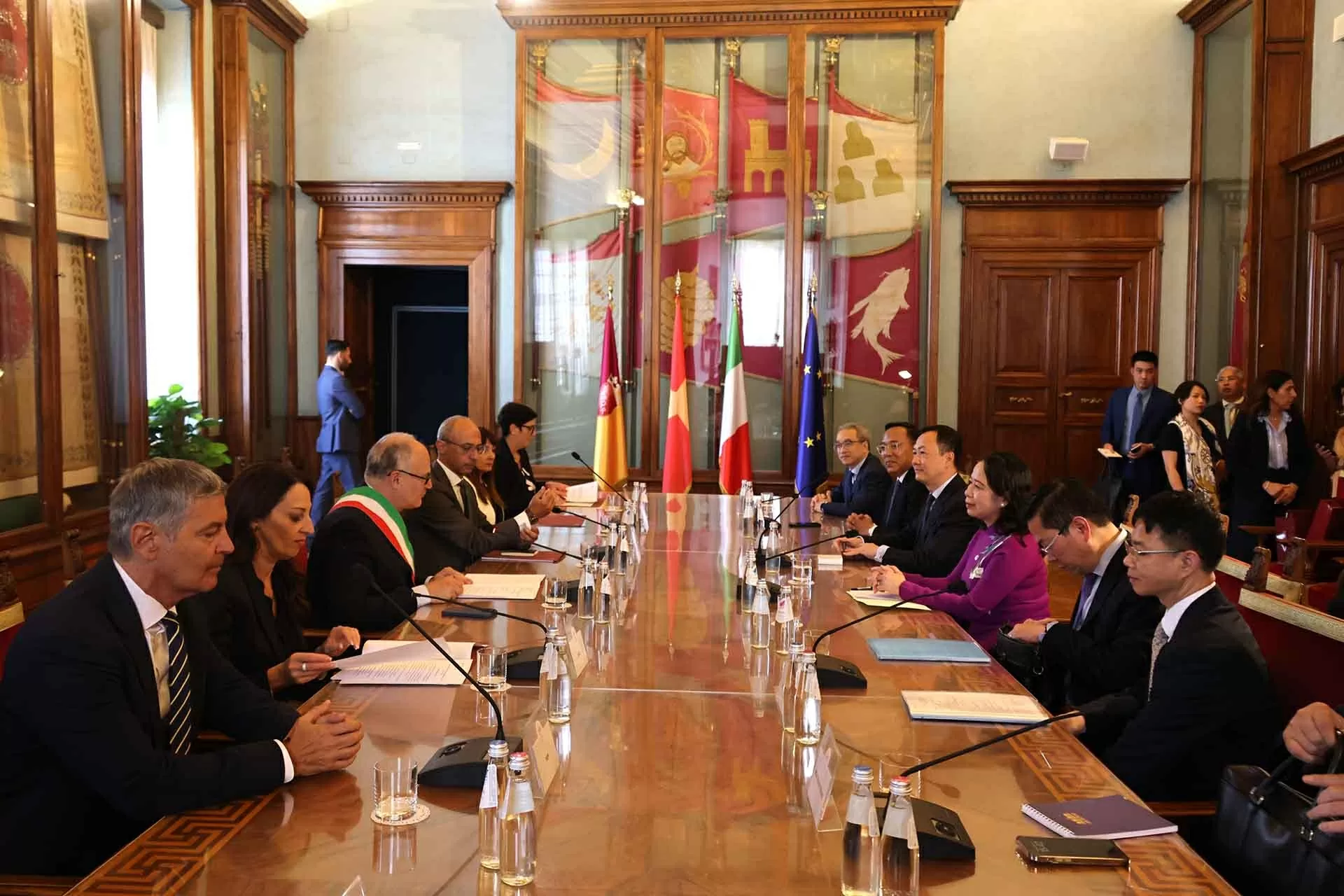 Vice President Vo Thi Anh Xuan pays a working visit to Italy to seek stronger bilateral ties Vice President Vo Thi Anh Xuan pays a working visit to Italy to seek stronger bilateral ties