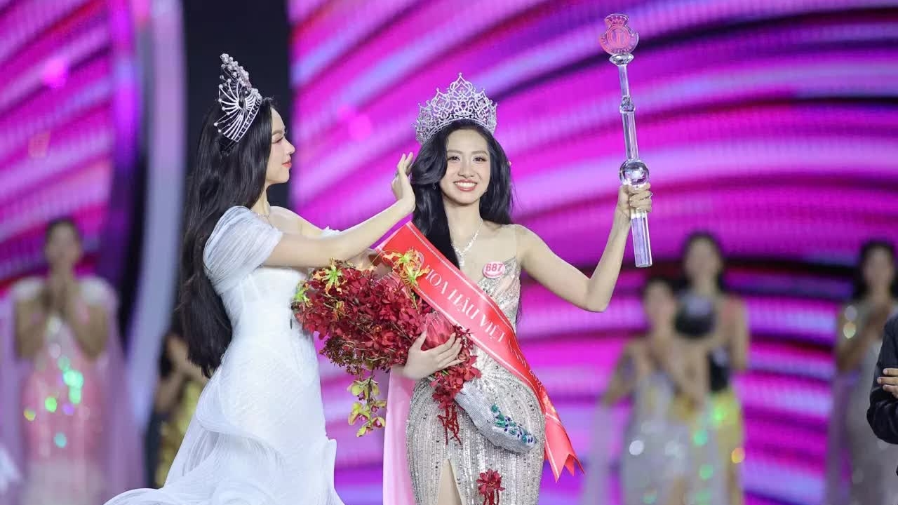 Miss Vietnam 2024 Ha Truc Linh radiates pure beauty