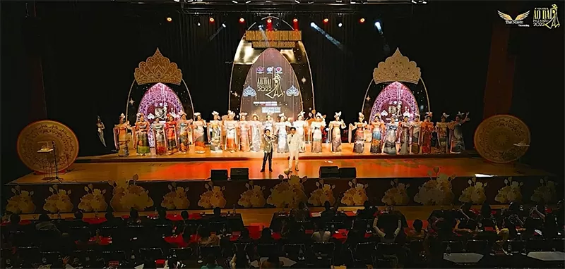Final Round of the Mrs. 2022 Ao Dai Pageant in Dresden, Federal Republic of Germany.