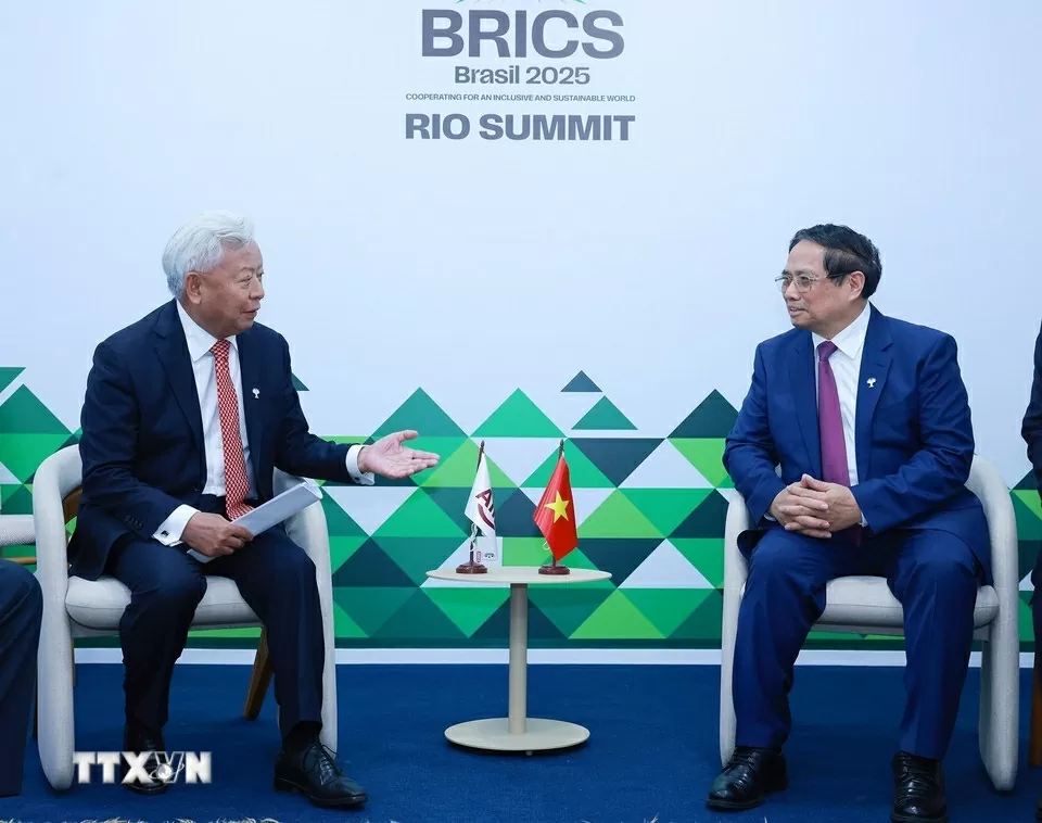 Prime Minister Pham Minh Chinh receives AIIB leader, calls for support for Vietnam’s infrastructure development projects Prime Minister Pham Minh Chinh receives AIIB leader, calls for support for Vietnam’s infrastructure development projects
