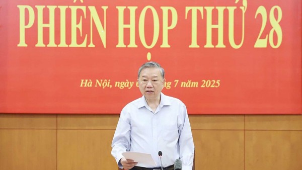 Party General Secretary To Lam stresses need to promptly detect, handle violations related to apparatus restructuring