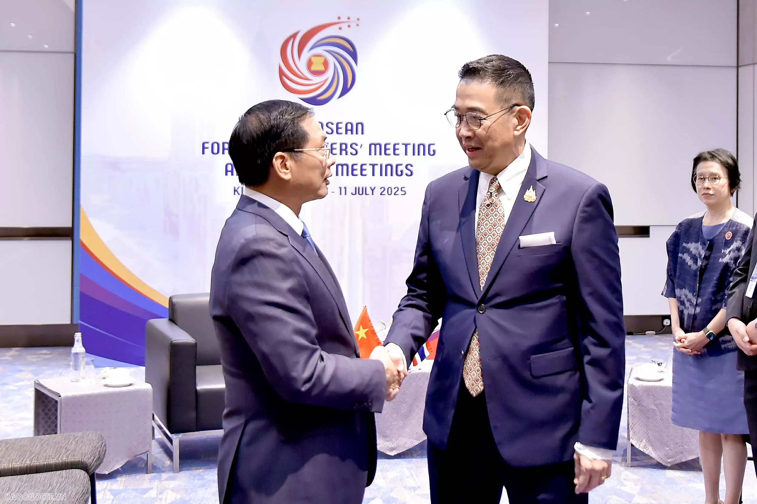 Deputy PM, FM Bui Thanh Son meets with Thai, Lao, Cambodian Foreign Ministers on AMM 58 occasion Deputy PM, FM Bui Thanh Son meets with Thai, Lao, Cambodian Foreign Ministers on AMM 58 occasion