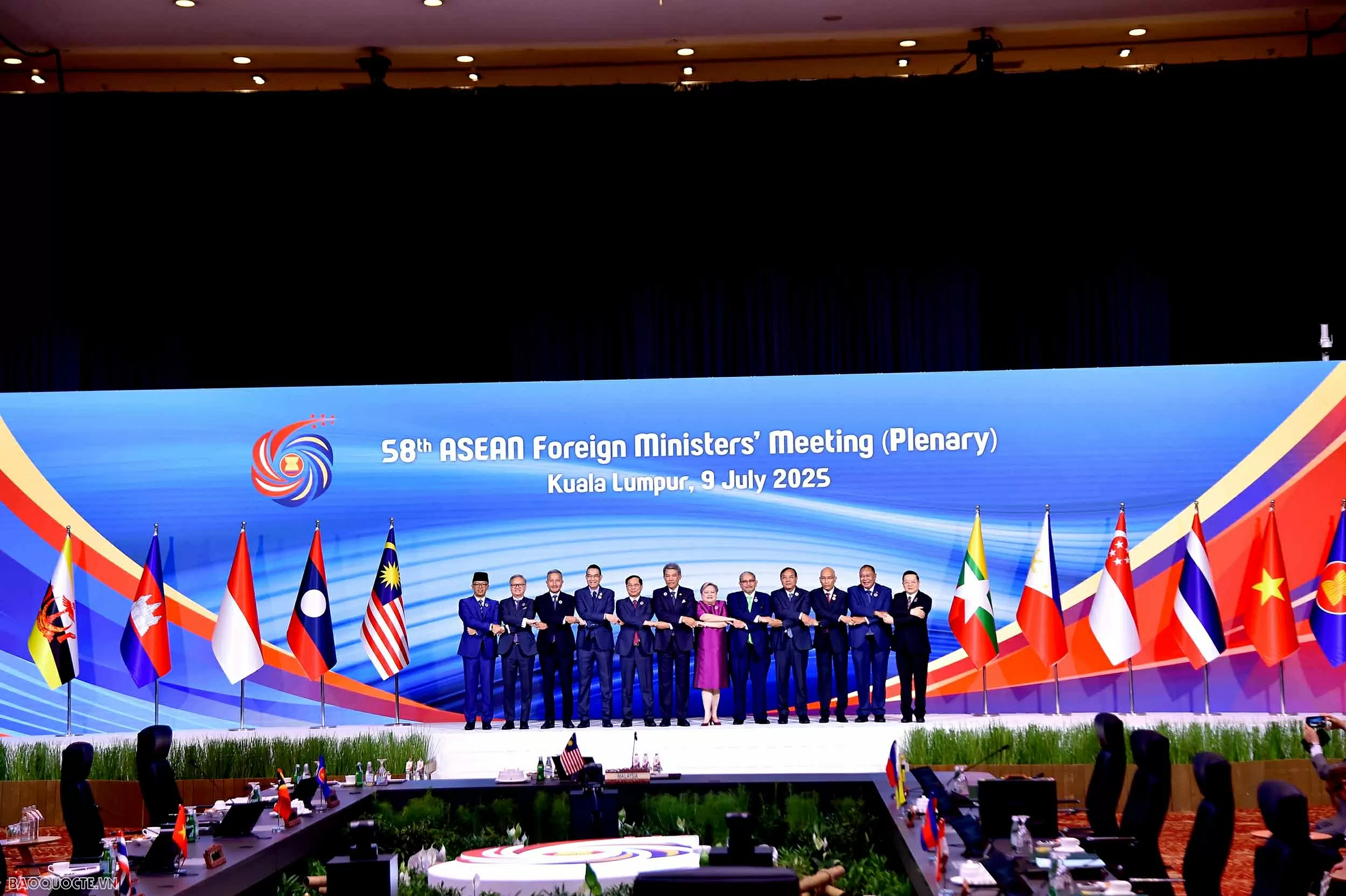 Deputy PM, FM Bui Thanh Son proposes three key orientations for ASEAN at AMM-58 in Kuala Lumpur