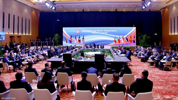 Deputy PM, FM Bui Thanh Son proposes three key orientations for ASEAN at AMM-58 in Kuala Lumpur