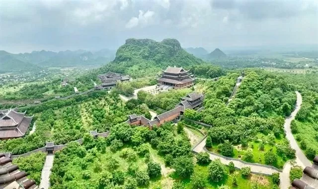Ministry backs exploring feasibility of building airport in Ninh Binh Ministry backs exploring feasibility of building airport in Ninh Binh