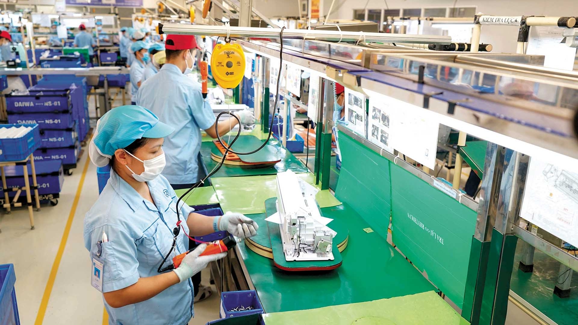 Restructuring the nation, reaching out to the open sea: Article 5 - Businesses onboard 'the train to prosperity'