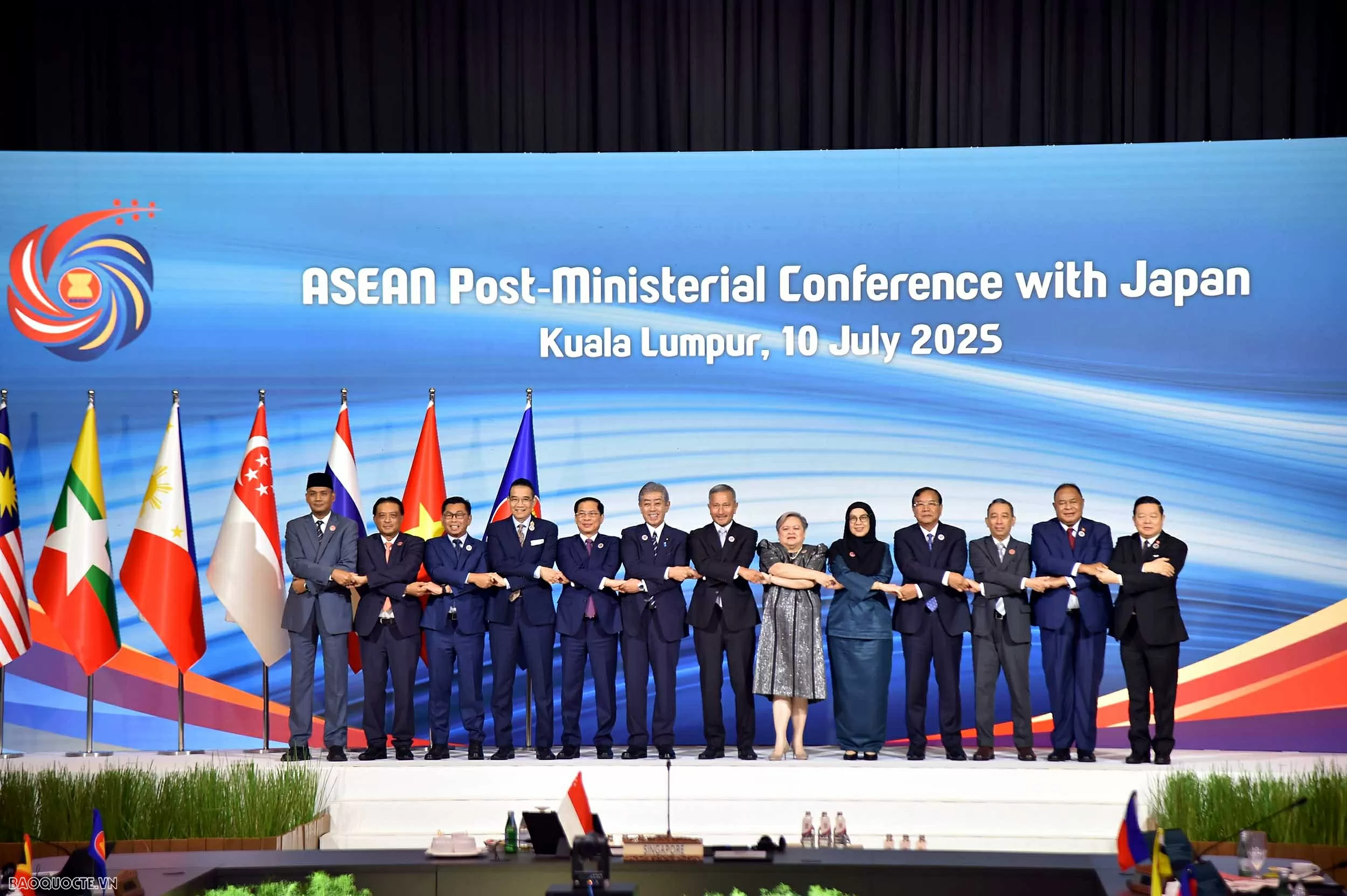 Deputy PM, FM Bui Thanh Son attends PMC+1, PMC+3 to deepen ASEAN's partnerships, to peace, stability, sustainable development