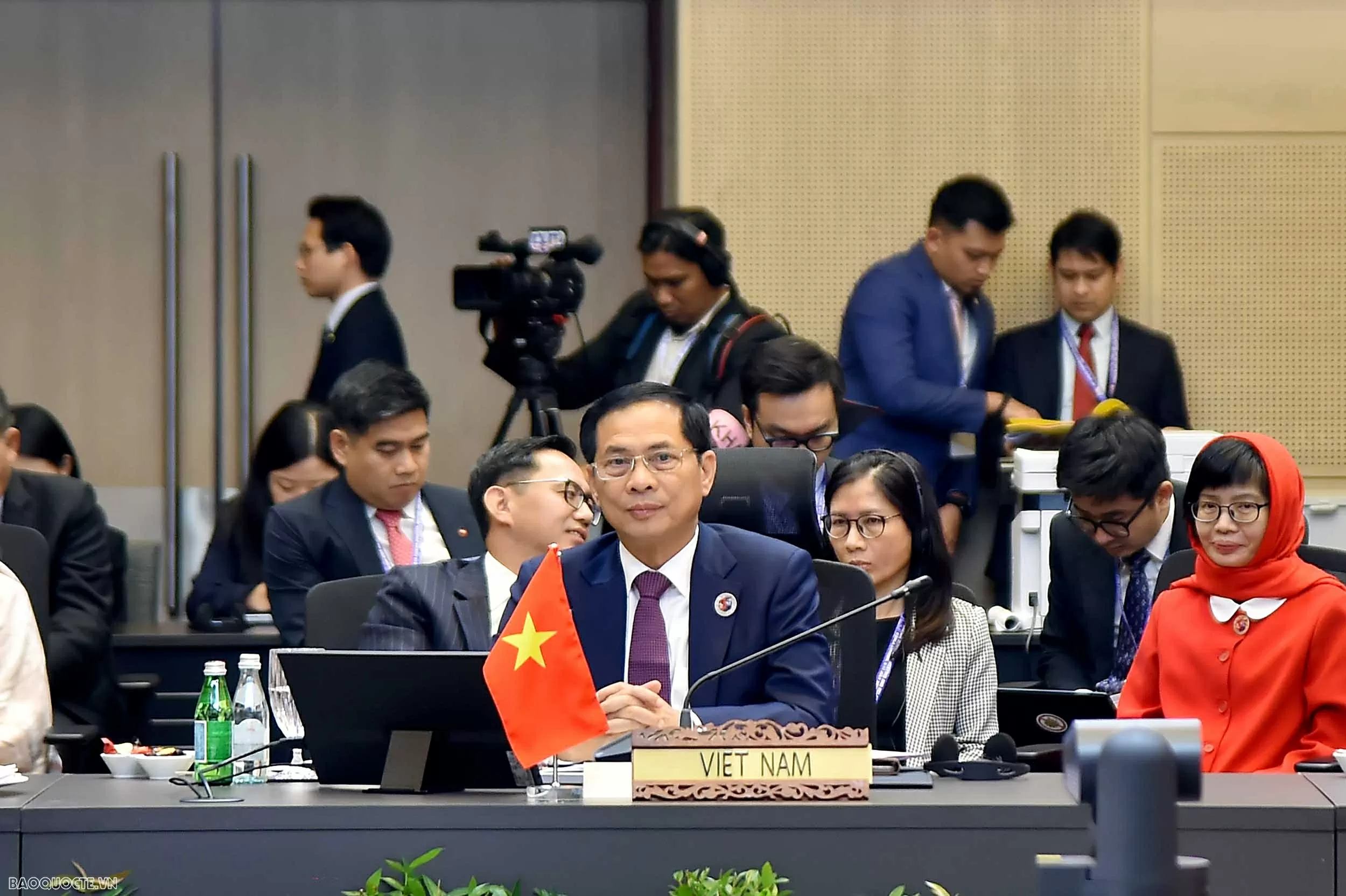 Deputy PM, FM Bui Thanh Son attends PMC+1, PMC+3 to deepen ASEAN's partnerships, to peace, stability, sustainable development