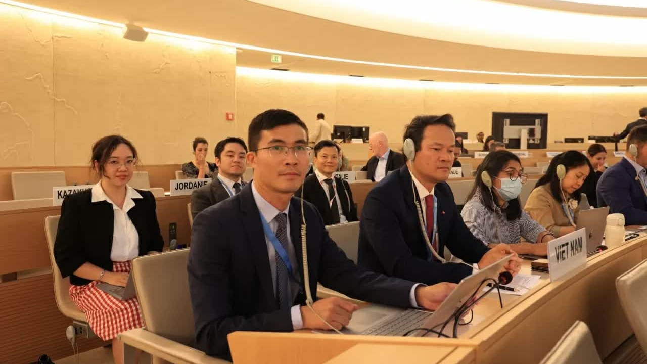 Closing of 59th session of  UNHRC with practical contributions of Vietnam to advancement of human rights in the world