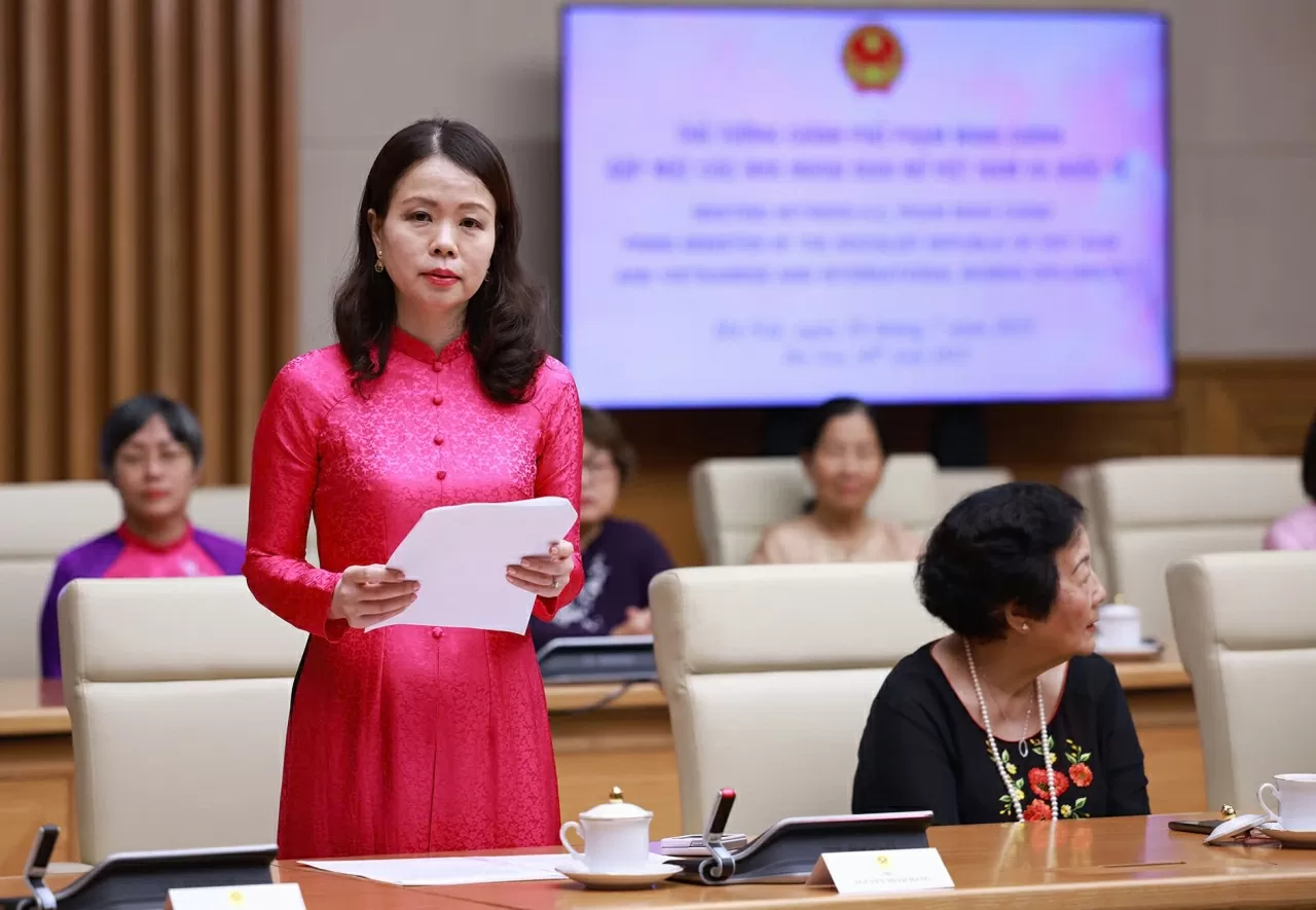 Prime Minister Pham Minh Chinh meets with Vietnamese, international women diplomats Prime Minister Pham Minh Chinh meets with Vietnamese, international women diplomats