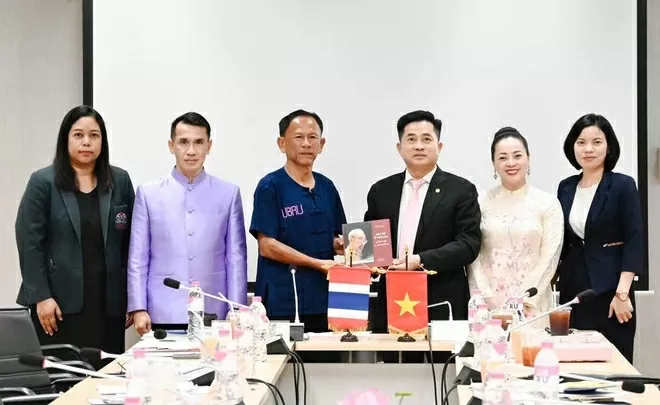 Ubon Ratchathani University offers 160 scholarships to Vietnamese students